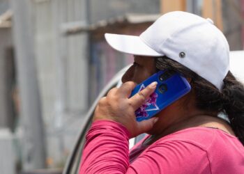 Registro de celulares no es para vigilancia sino para seguridad, reitera Sheinbaum. Foto de Graciela López/Cuartoscuro
