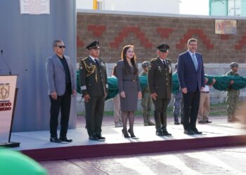 Carmen Lilia Canturosas encabeza emotiva ceremonia del día de la bandera y reafirma el orgullo nacional desde la frontera