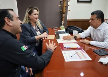 Se reúne alcalde de Victoria con secretarios para retomar plan de atención y obra pública