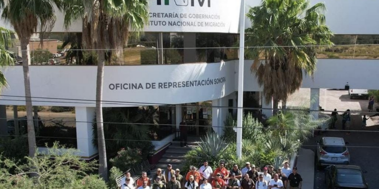 Sheinbaum prepara iniciativa para cambiar el INM. Foto de INM
