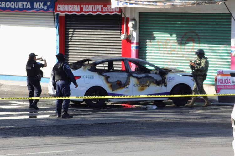 Seguro de auto ante bloqueos: qué hacer si tu vehículo resulta dañado o robado. Foto de Cuartoscuro