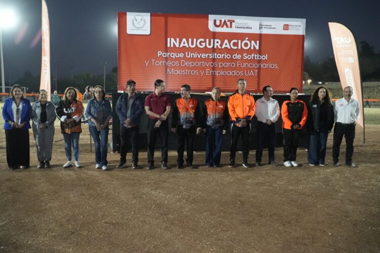 Inaugura rector Dámaso Anaya el Parque Universitario de Softbol de la UAT