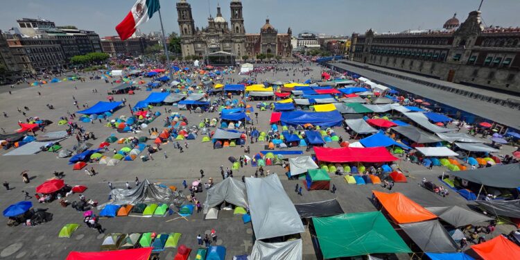 "Hay diálogo": Sheinbaum sobre protestas de la CNTE. Foto de Cuartoscuro
