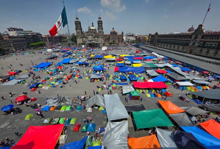 "Hay diálogo": Sheinbaum sobre protestas de la CNTE. Foto de Cuartoscuro