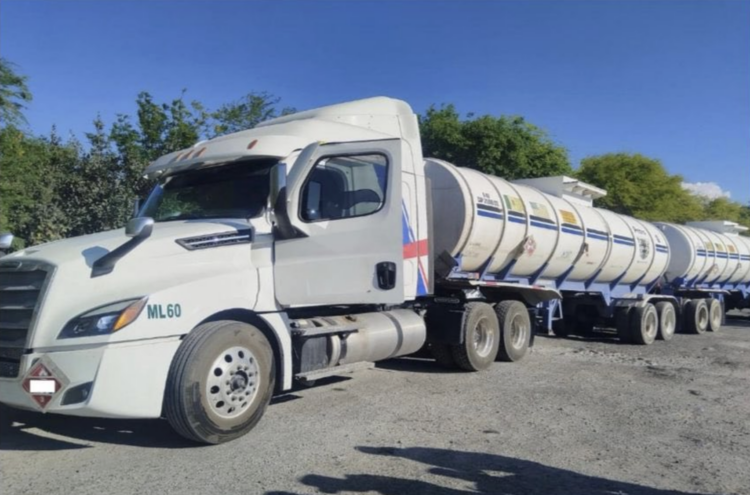 Decomisan 129 mil litros de huachicol en Jaumave, Tamaulipas. Foto de Sedena