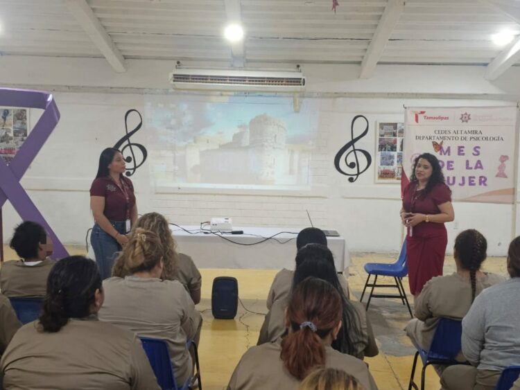 Concientiza CEDES Altamira a mujeres sobre la importancia de la equidad