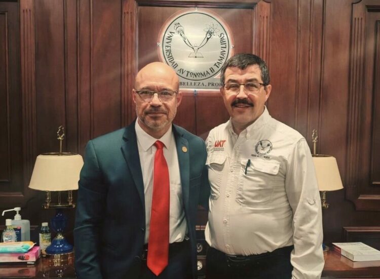 La UAT y Líderes Juaristas, A. C. estrechan lazos de colaboración