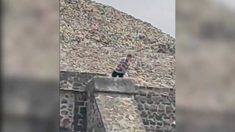 Al menos dos muertos y tres heridos tras balacera en la zona arqueológica de Teotihuacán. Foto tomada de video
